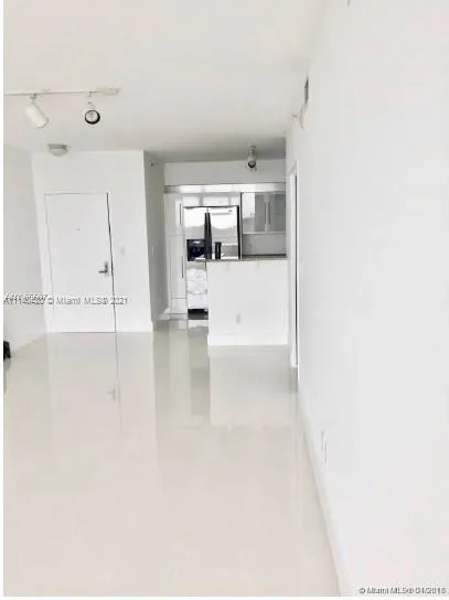 335 S Biscayne Blvd # 3900, Miami FL 33131