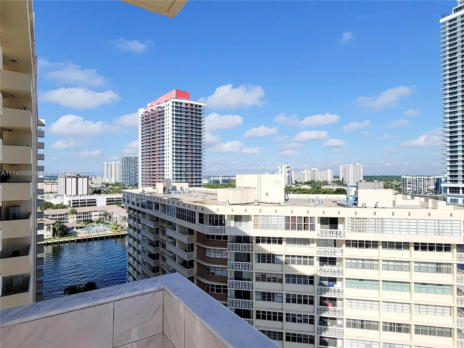 1833 S Ocean Dr # 1501, Hallandale Beach FL 33009
