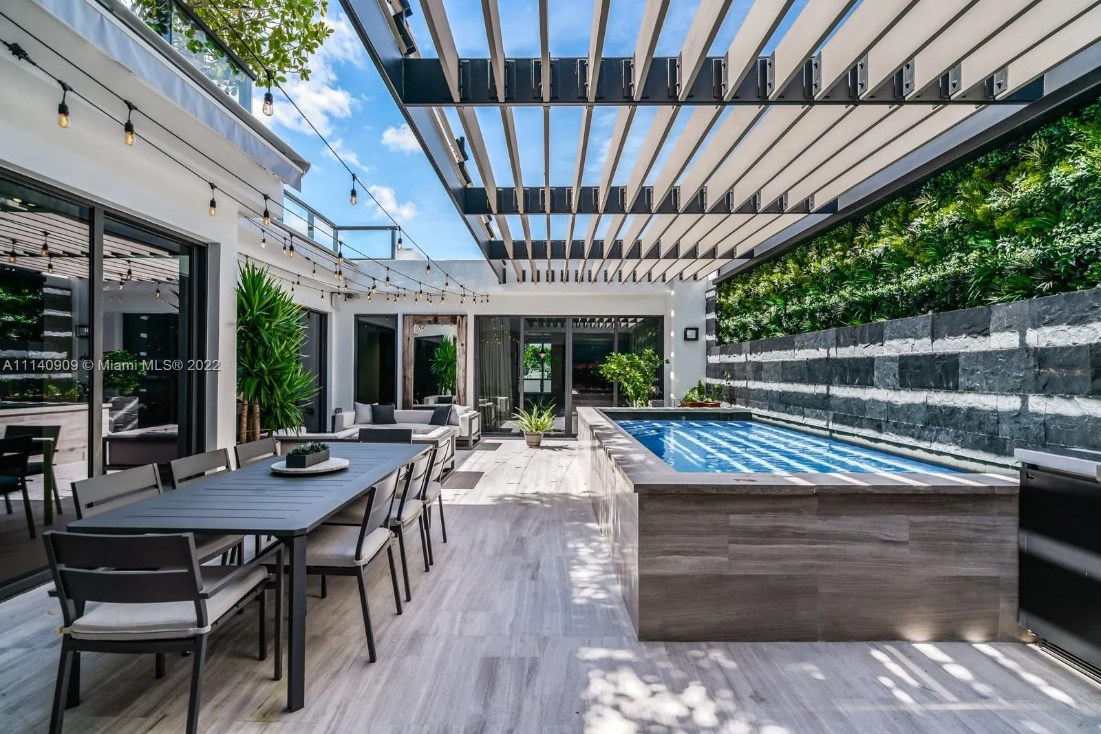 3 bedroom 3 bath for sale at 350 Meridian Ave PH, Miami Beach FL 33139