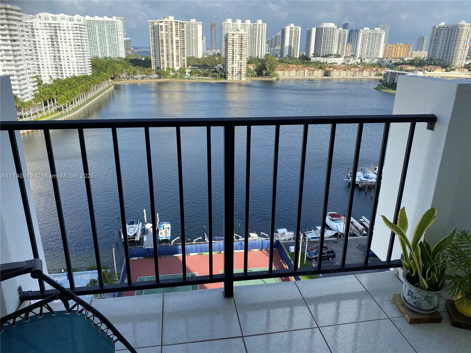 2750 NE 183rd St # 1610, Aventura FL 33160