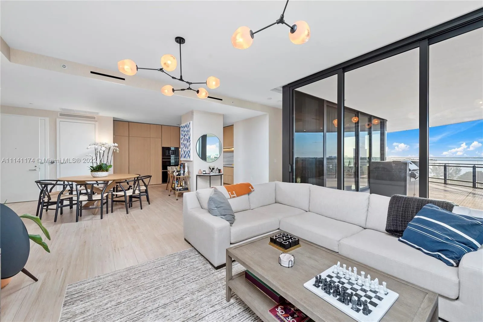 8701 Collins Ave # 805, Miami Beach FL 33154