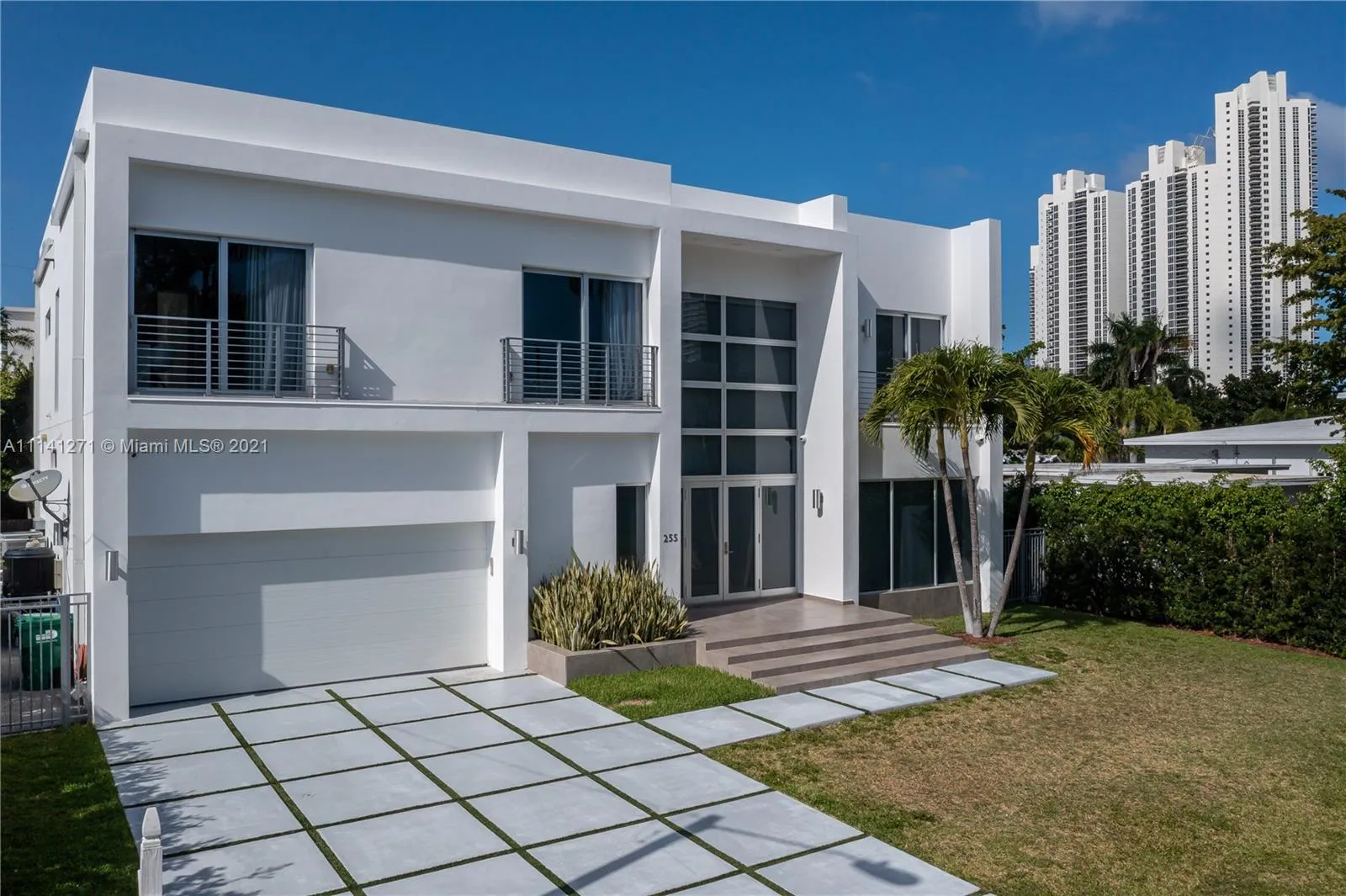 255 189th Ter, Sunny Isles Beach FL 33160