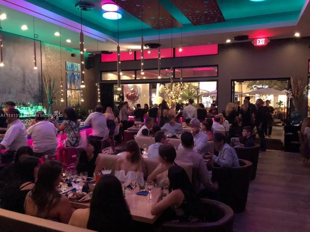 Miracle Mile- RESTAURANT FOR SALE, Coral Gables FL 33134