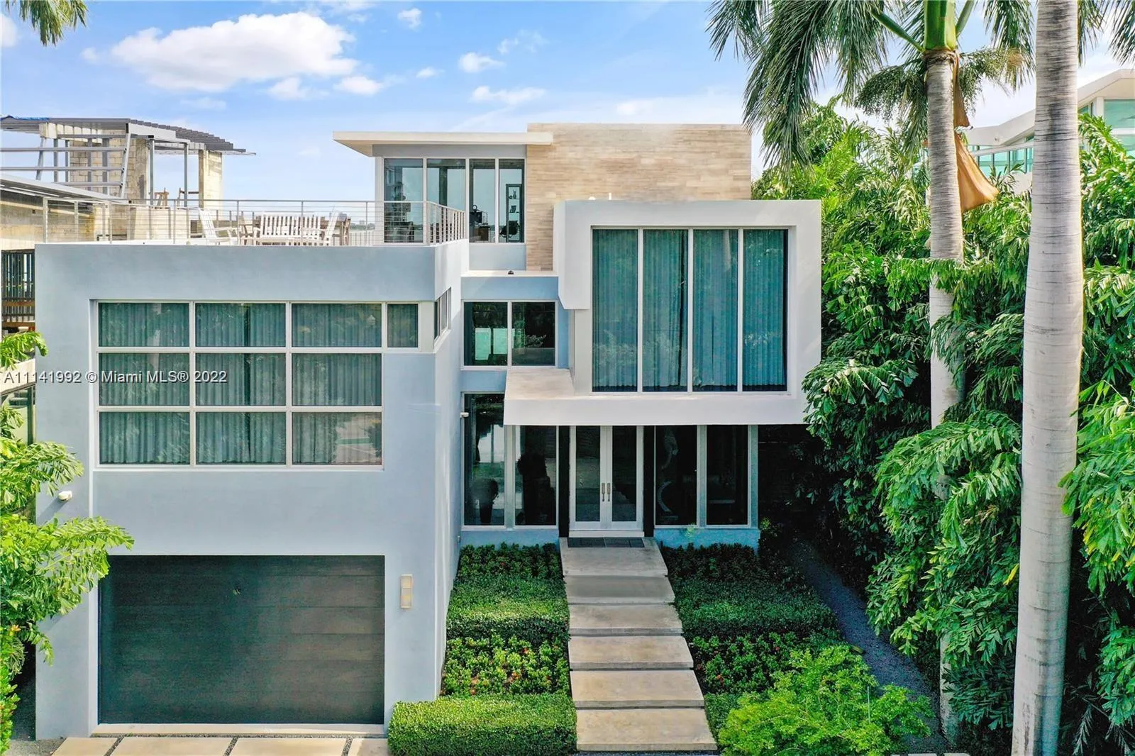 1379 N Venetian Way, Miami FL 33139