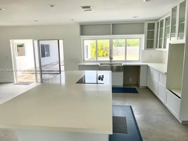 116 W 1st Ct, Miami Beach FL 33139