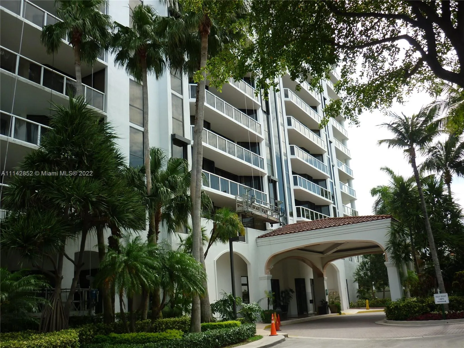 3598 Yacht Club Dr # 202, Aventura FL 33180