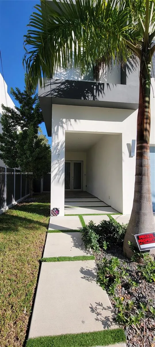 3073 Carter St, Miami FL 33133