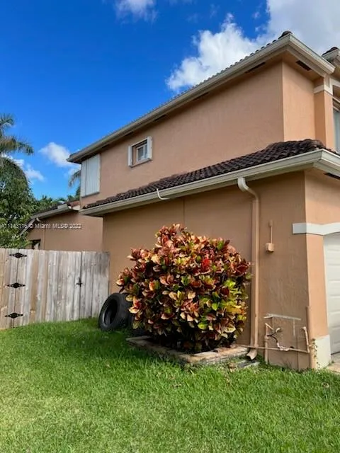 1919 SE 18th Ct, Homestead FL 33035