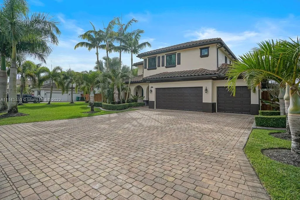 21046 SW 133rd Ct, Miami FL 33177