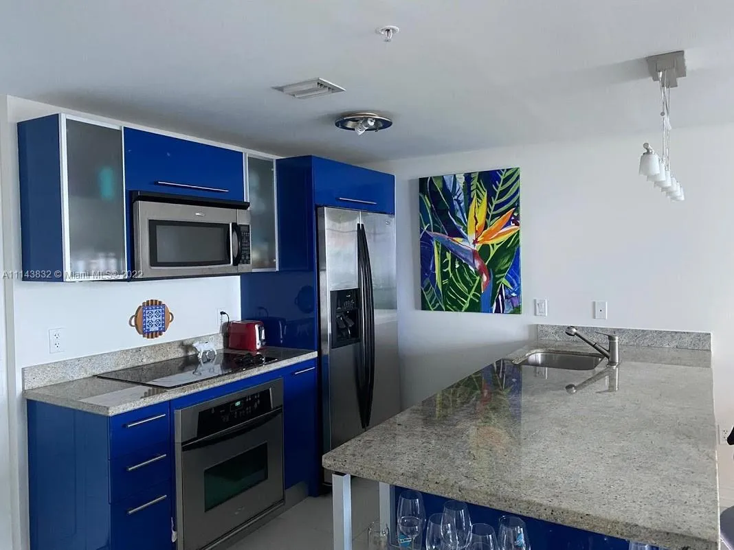 1 bedroom 1 bath for rent at 185 SW 7th St # 3508, Miami FL 33130