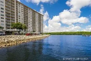 400 Kings Point Dr # 307, Sunny Isles Beach FL 33160