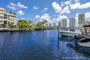 400 Kings Point Dr # 307, Sunny Isles Beach FL 33160