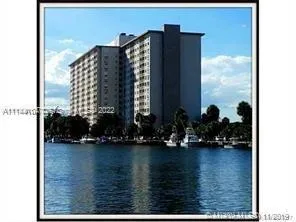 400 Kings Point Dr # 307, Sunny Isles Beach FL 33160