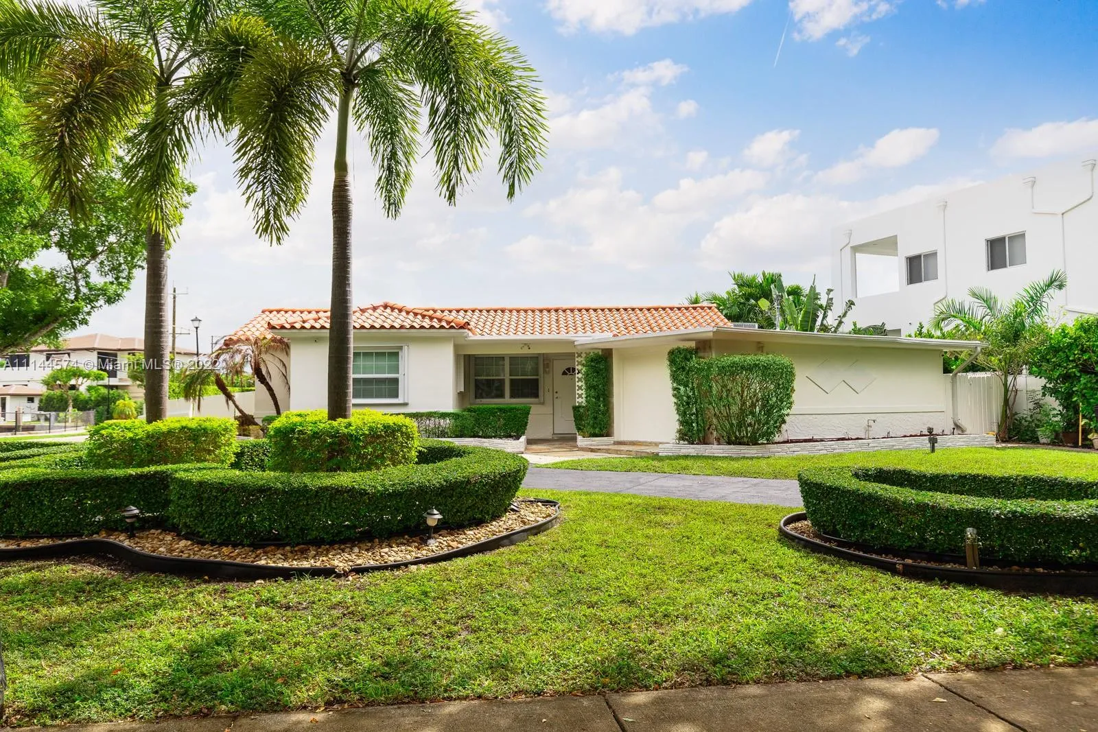 12575 Palm Rd, North Miami FL 33181