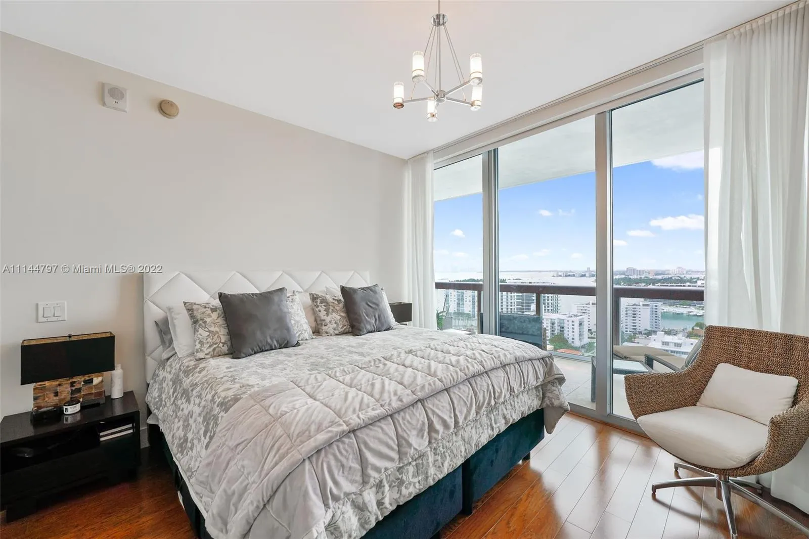 6899 Collins Ave # 2110, Miami Beach FL 33141