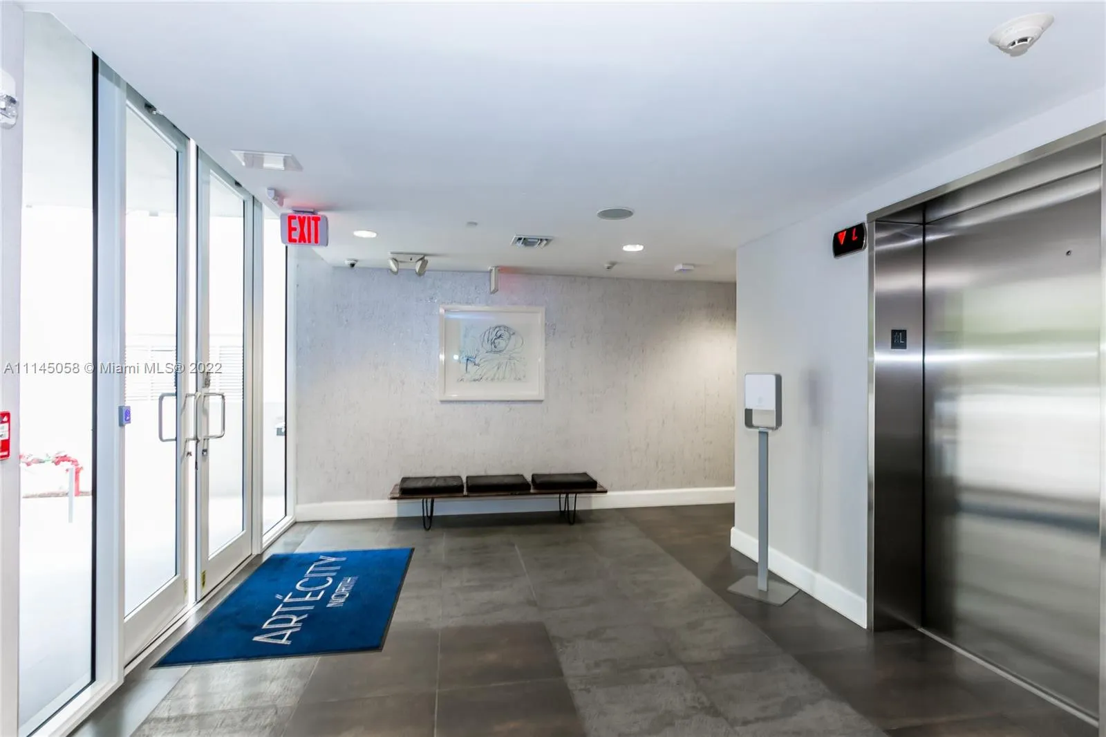 2155 Washington Ct # 206, Miami Beach FL 33139