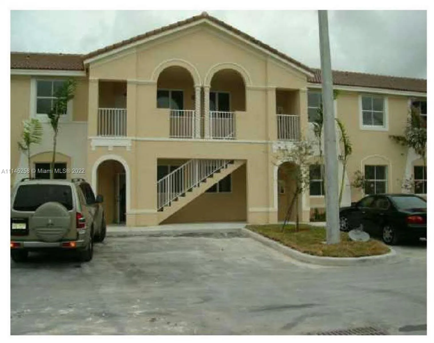 3 bedroom 2 bath for sale at 1666 SE 27 CT # 108, Florida City FL 33035