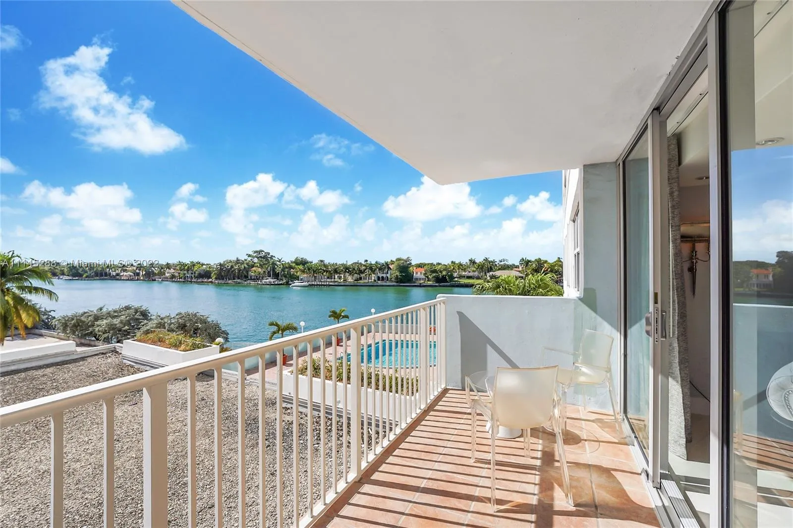 1 bedroom 1 bath for sale at 5838 Collins Ave # 2F, Miami Beach FL 33140