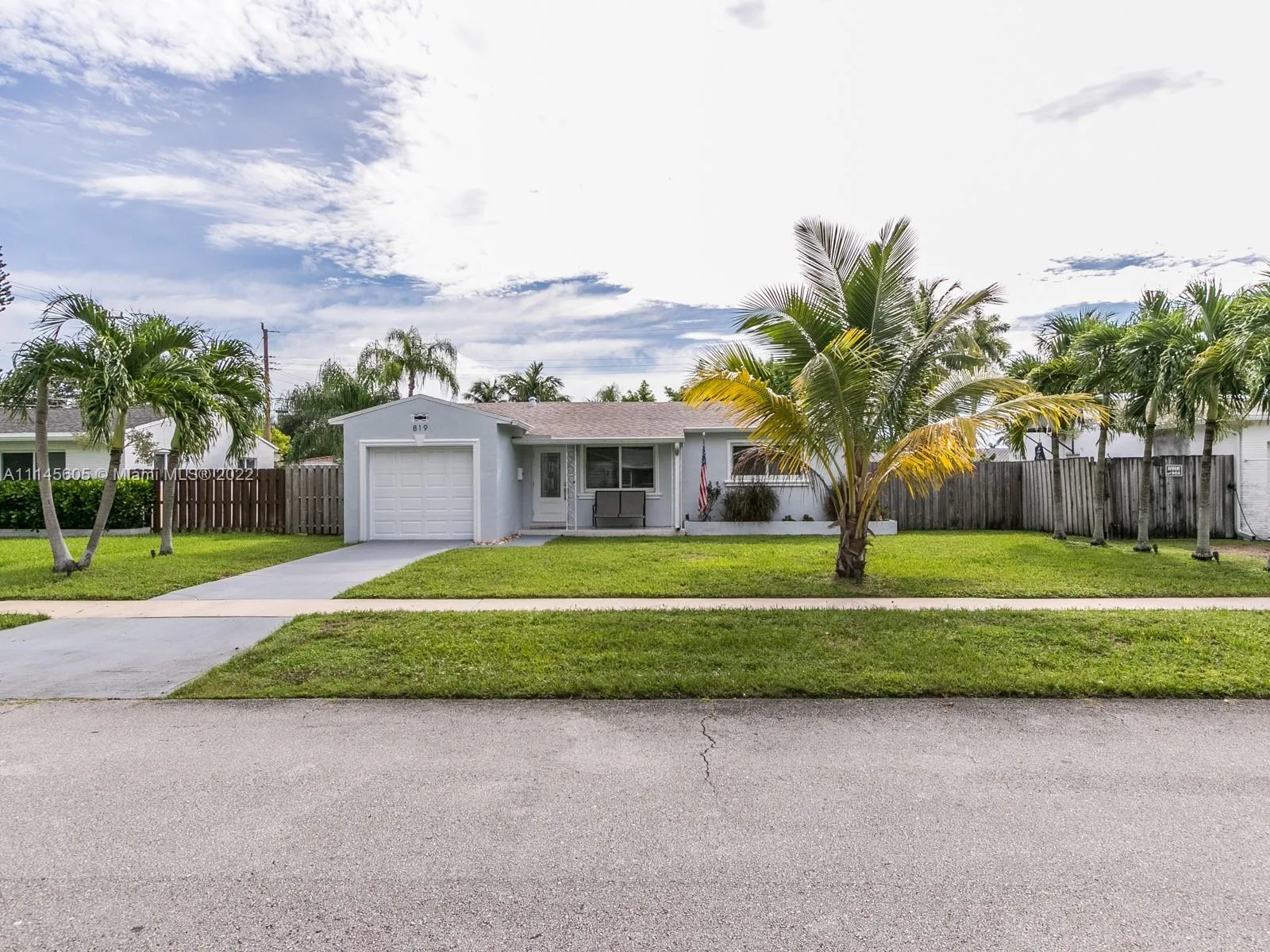 819 N 32nd Ave, Hollywood FL 33021