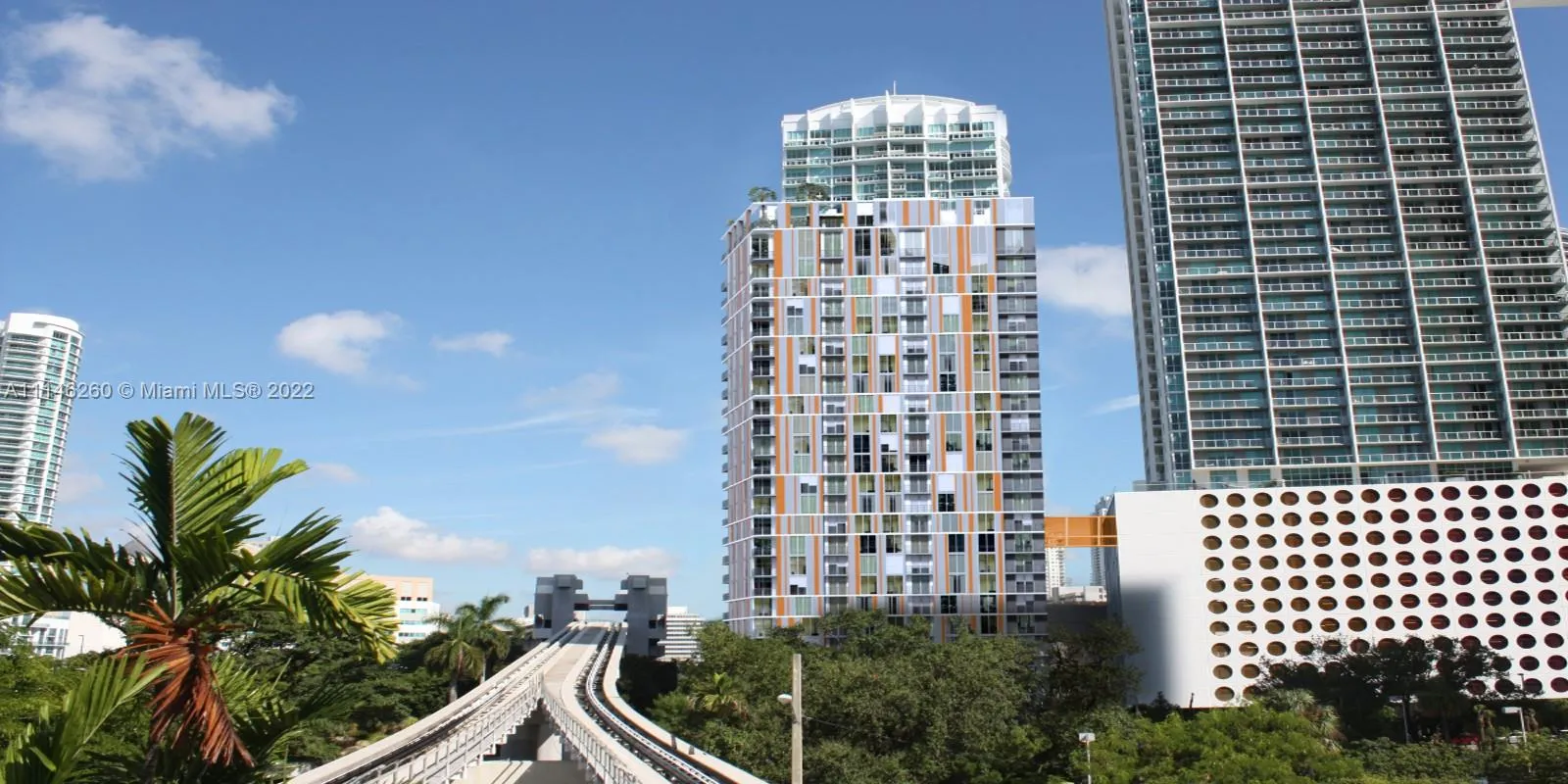 2 bedroom 2 bath for rent at 31 SE 6TH STREET # 1808, Miami FL 33131