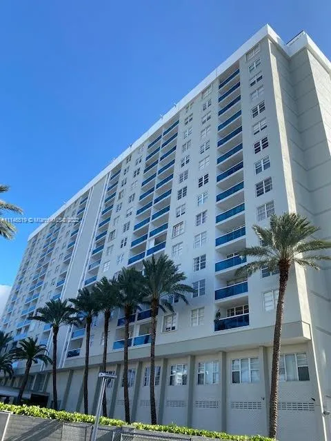 2 bedroom 2 bath for sale at 6770 Indian Creek Dr # 8E, Miami Beach FL 33141