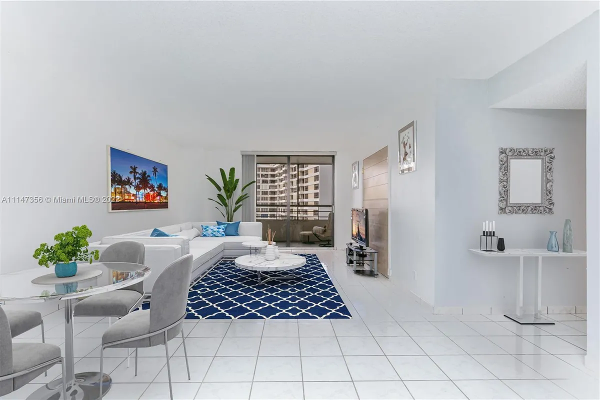 2500 Parkview Dr # 1418, Hallandale Beach FL 33009