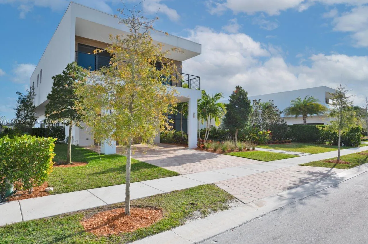 16768 Natures Way, Weston FL 33326