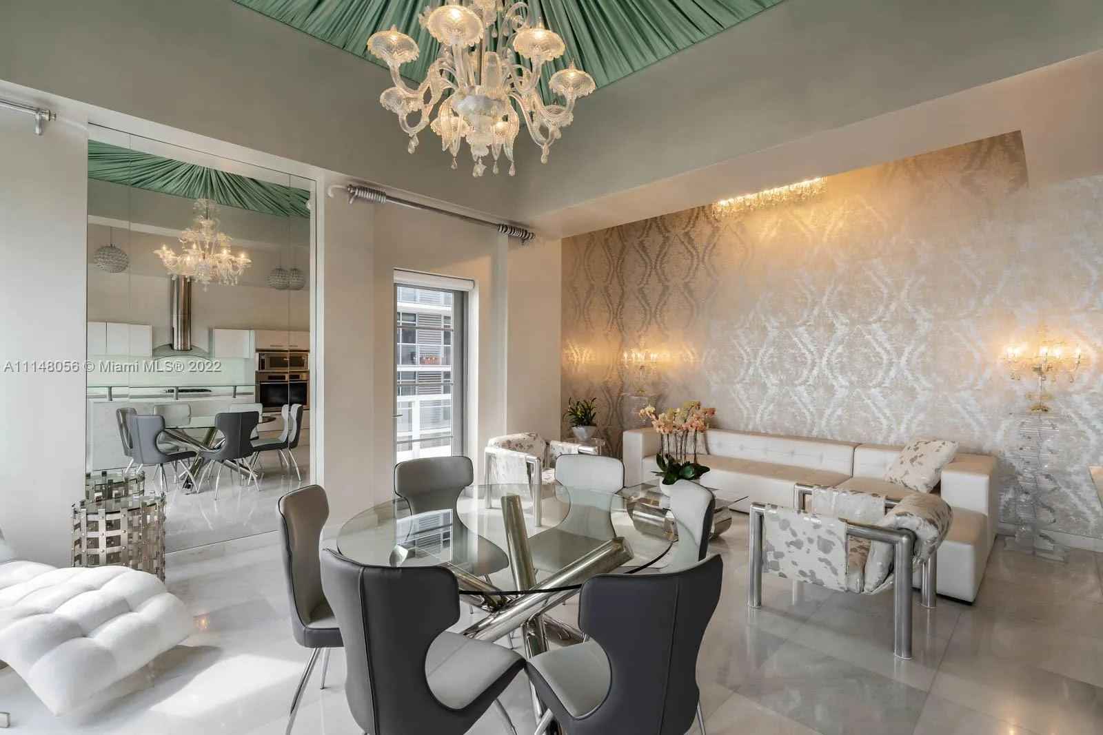 3739 Collins Ave, Miami Beach FL 33140