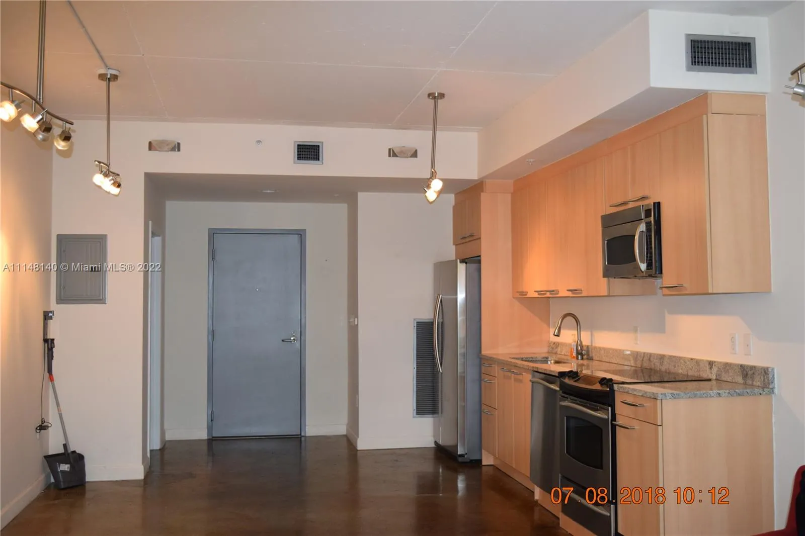2001 Meridian Ave # 327, Miami Beach FL 33139