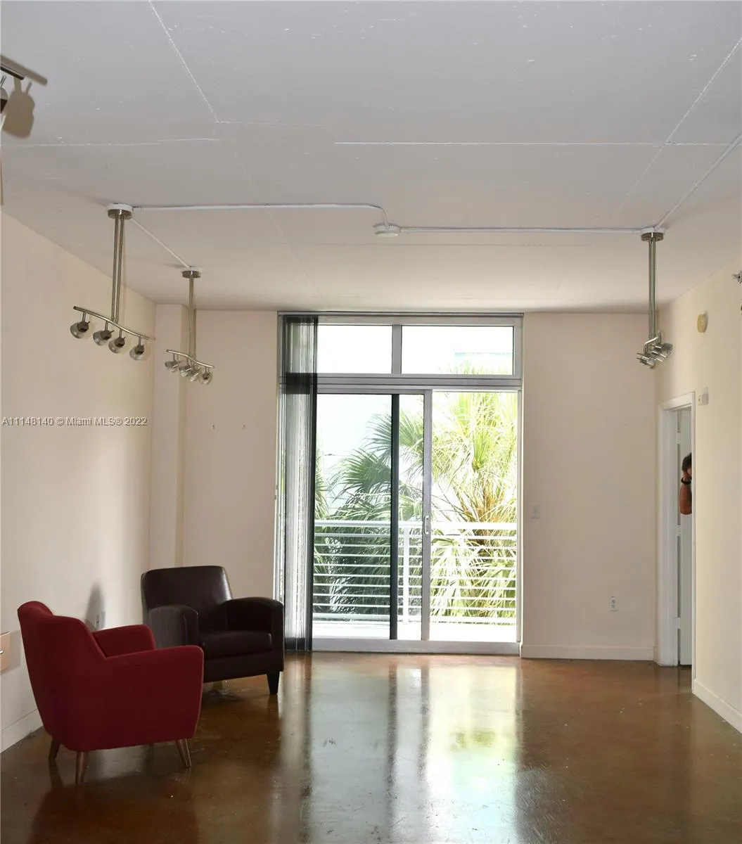 2001 Meridian Ave # 327, Miami Beach FL 33139