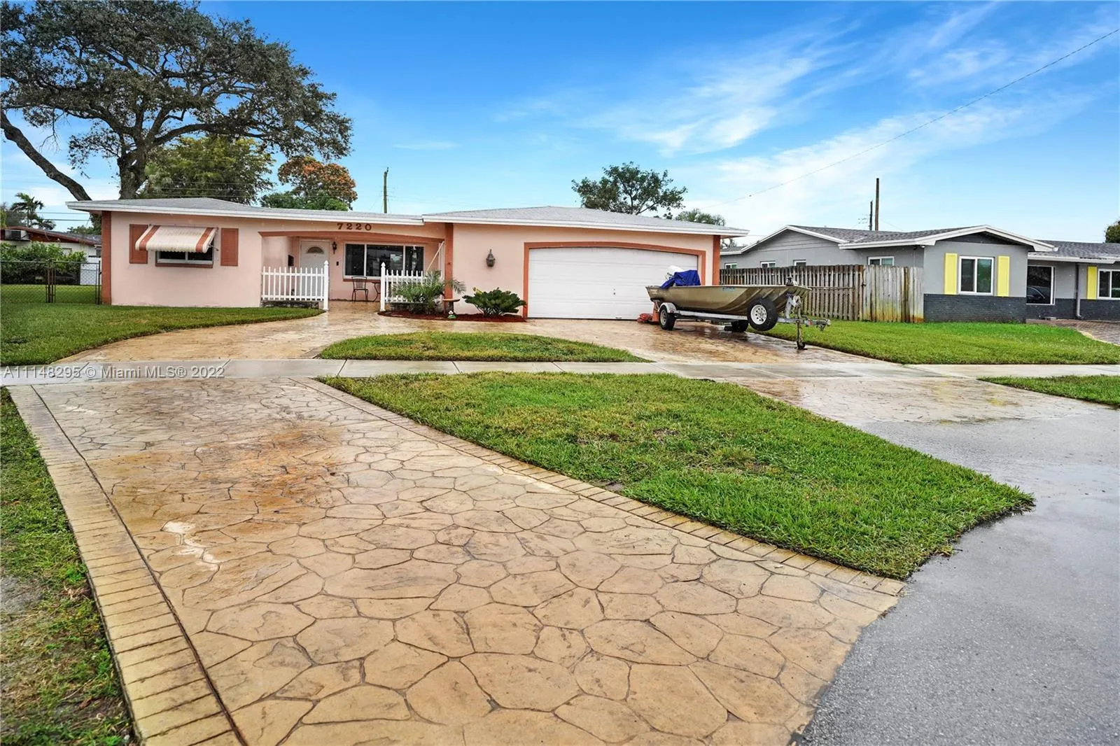 4 bedroom 3 bath for sale at 7220 Mckinley St, Hollywood FL 33024