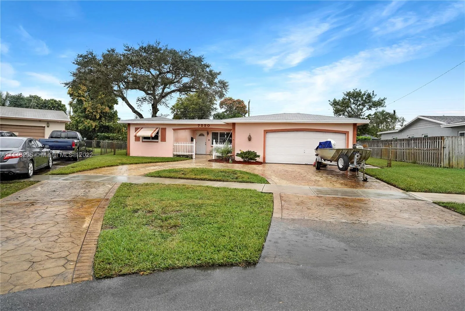 7220 Mckinley St, Hollywood FL 33024