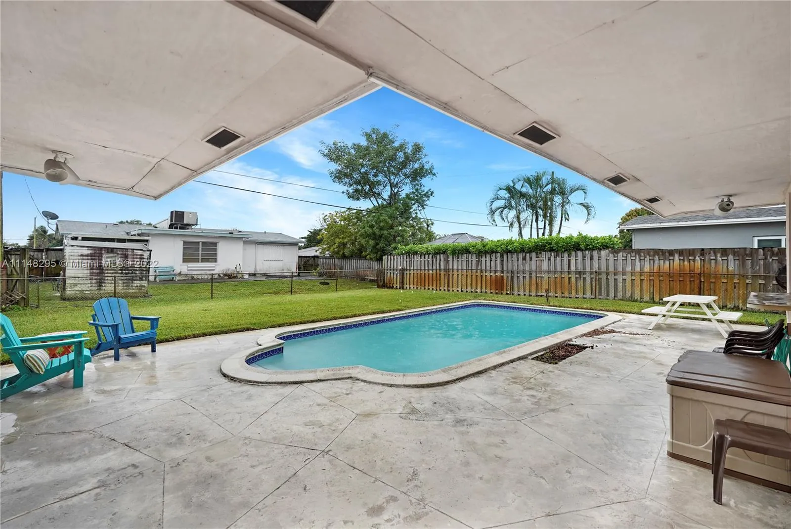 7220 Mckinley St, Hollywood FL 33024