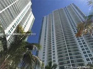 1 bedroom 1 bath for sale at 951 Brickell Ave # 3403, Miami FL 33131