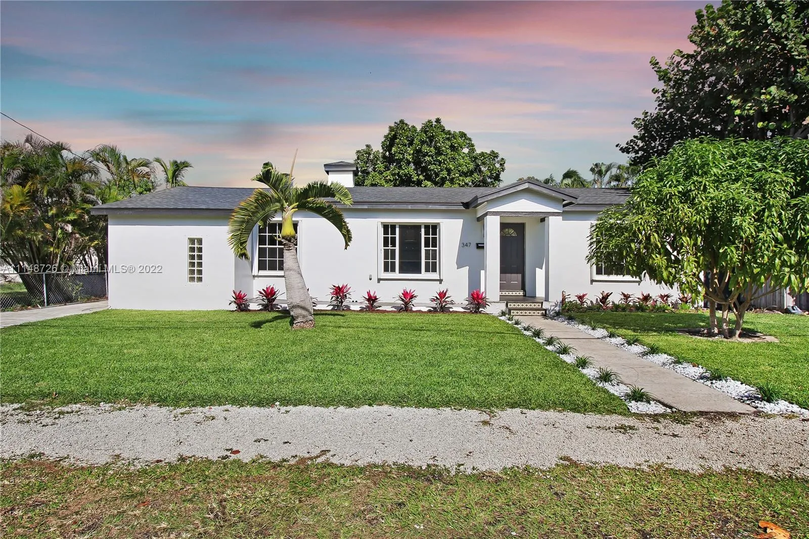 1 bedroom 1 bath for rent at 347 NE 110th St, Miami FL 33161