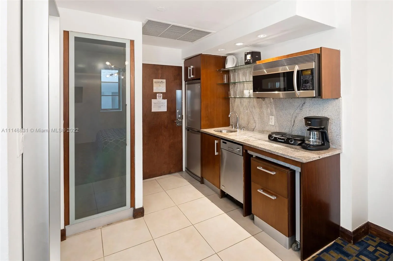 1036 Ocean Dr # B308, Miami Beach FL 33139
