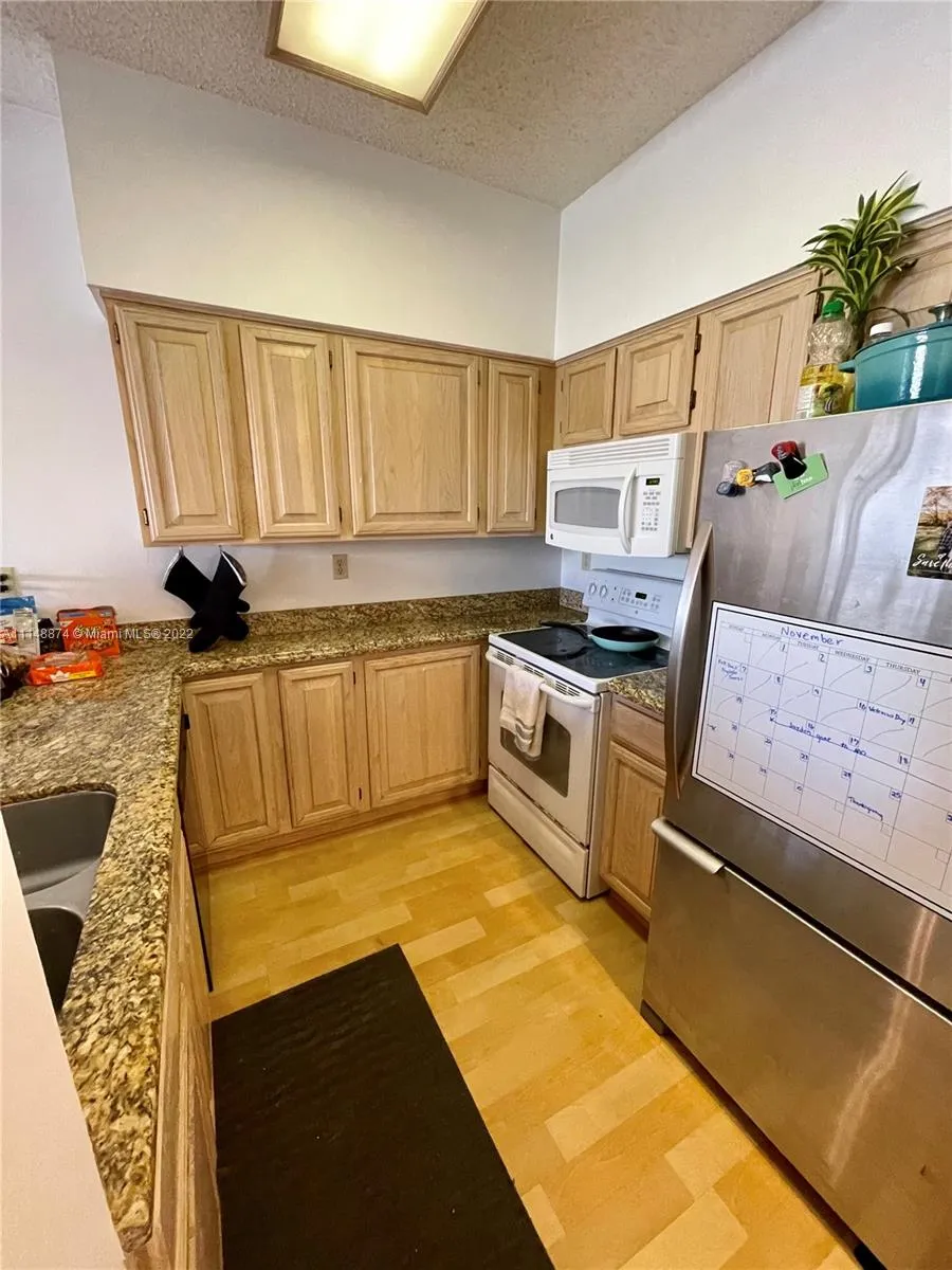 1280 S Alhambra Cir # 2410, Coral Gables FL 33146