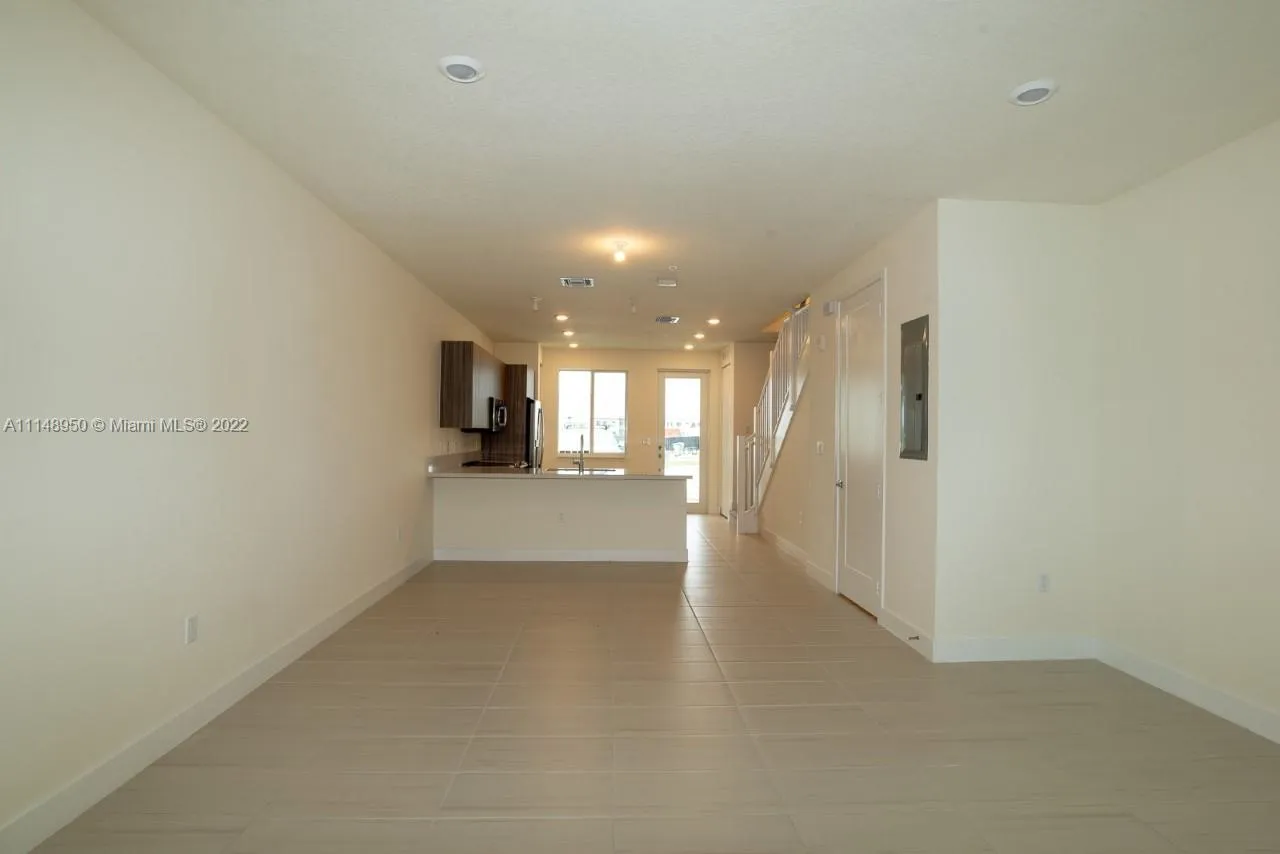 6450 NW 102nd Ct # 102, Doral FL 33178