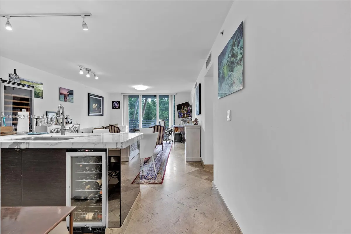1401 Bay Rd # 208, Miami Beach FL 33139