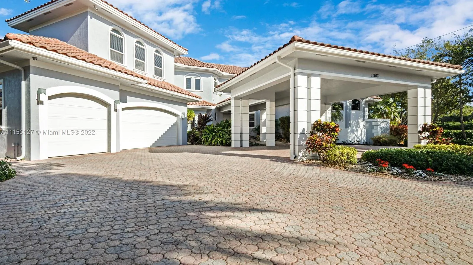 11203 NW 9th St, Plantation FL 33325