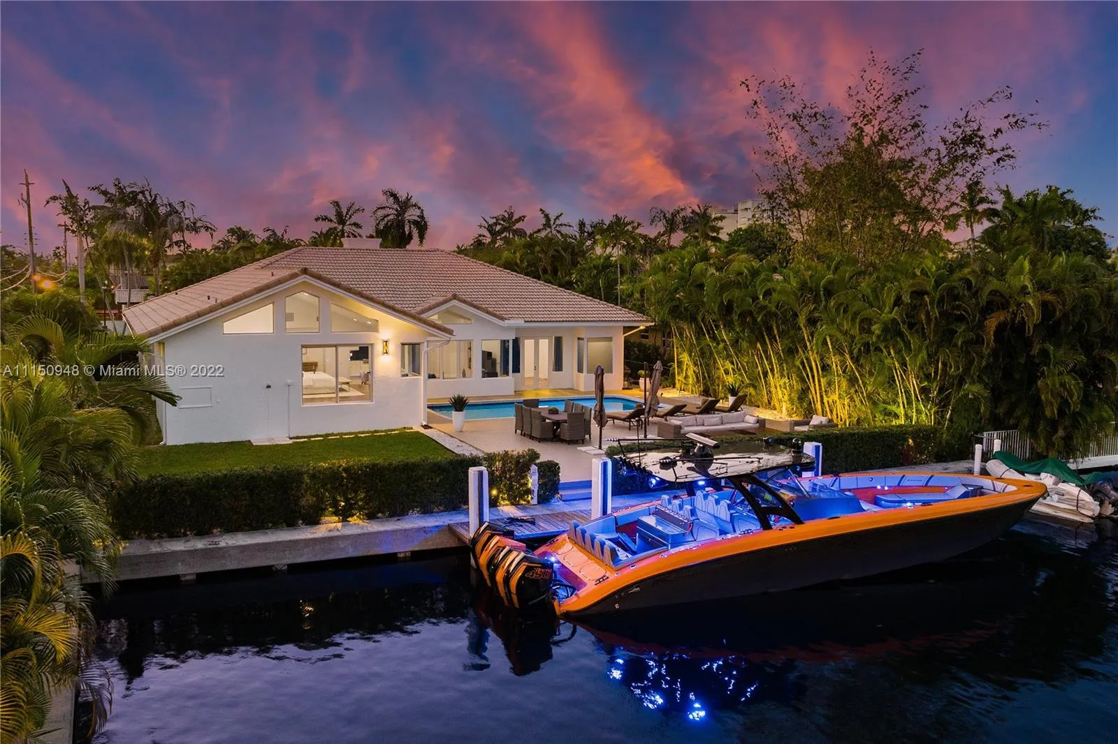 5 bedroom 4 bath for sale at 543 Hibiscus Dr, Hallandale Beach FL 33009