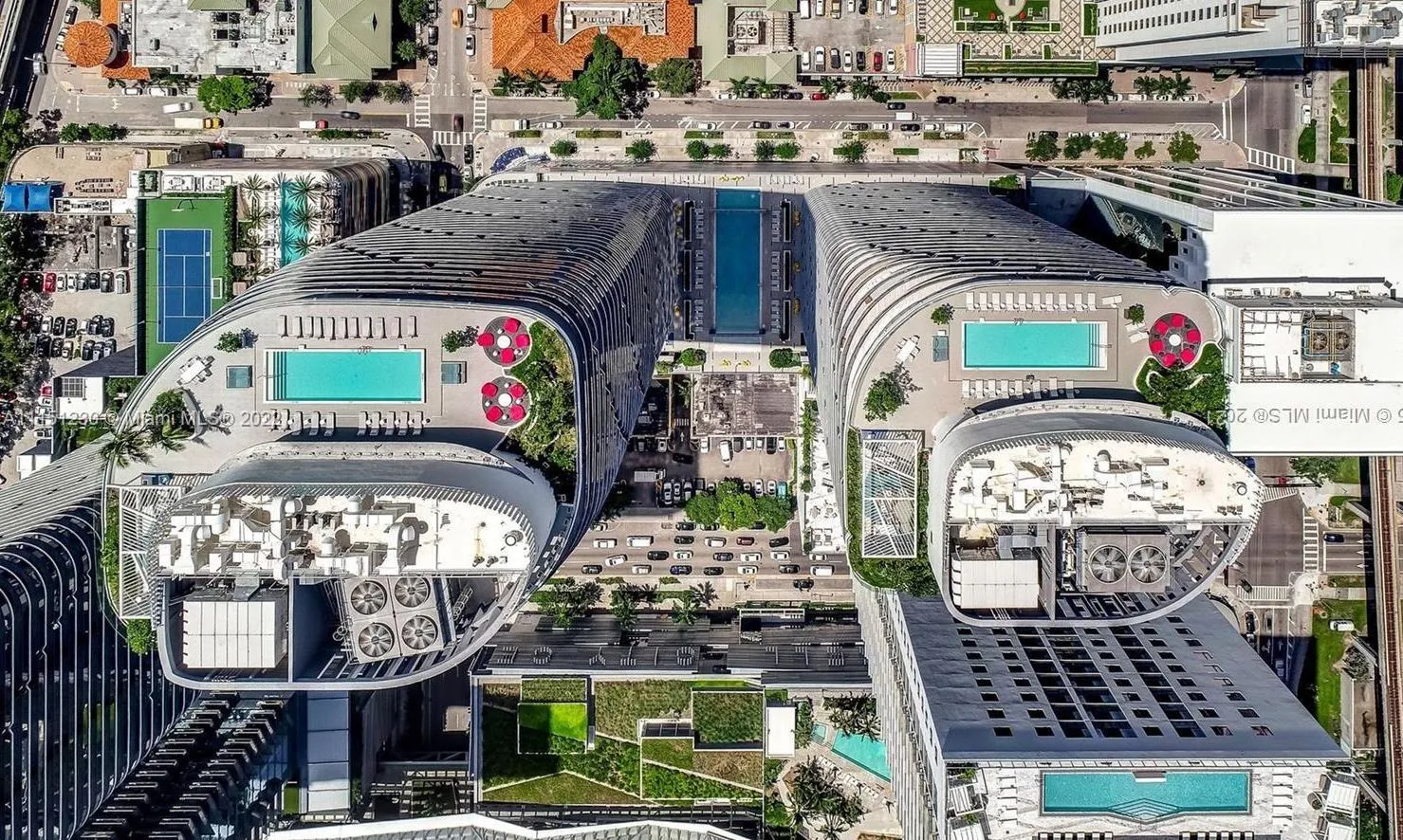 55 SW 9th St # 4406, Miami FL 33130