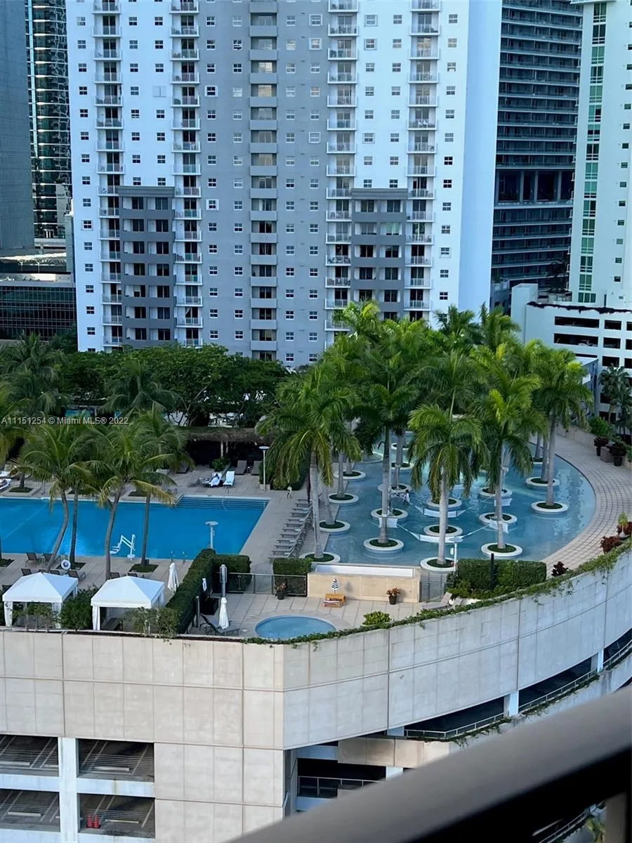 1450 Brickell Bay Dr # 1815, Miami FL 33131