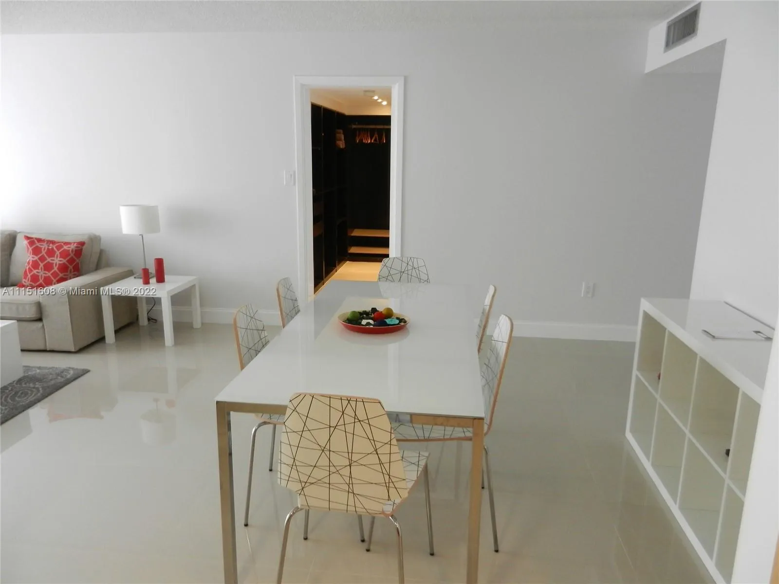 18011 Biscayne Blvd # 402, Aventura FL 33160
