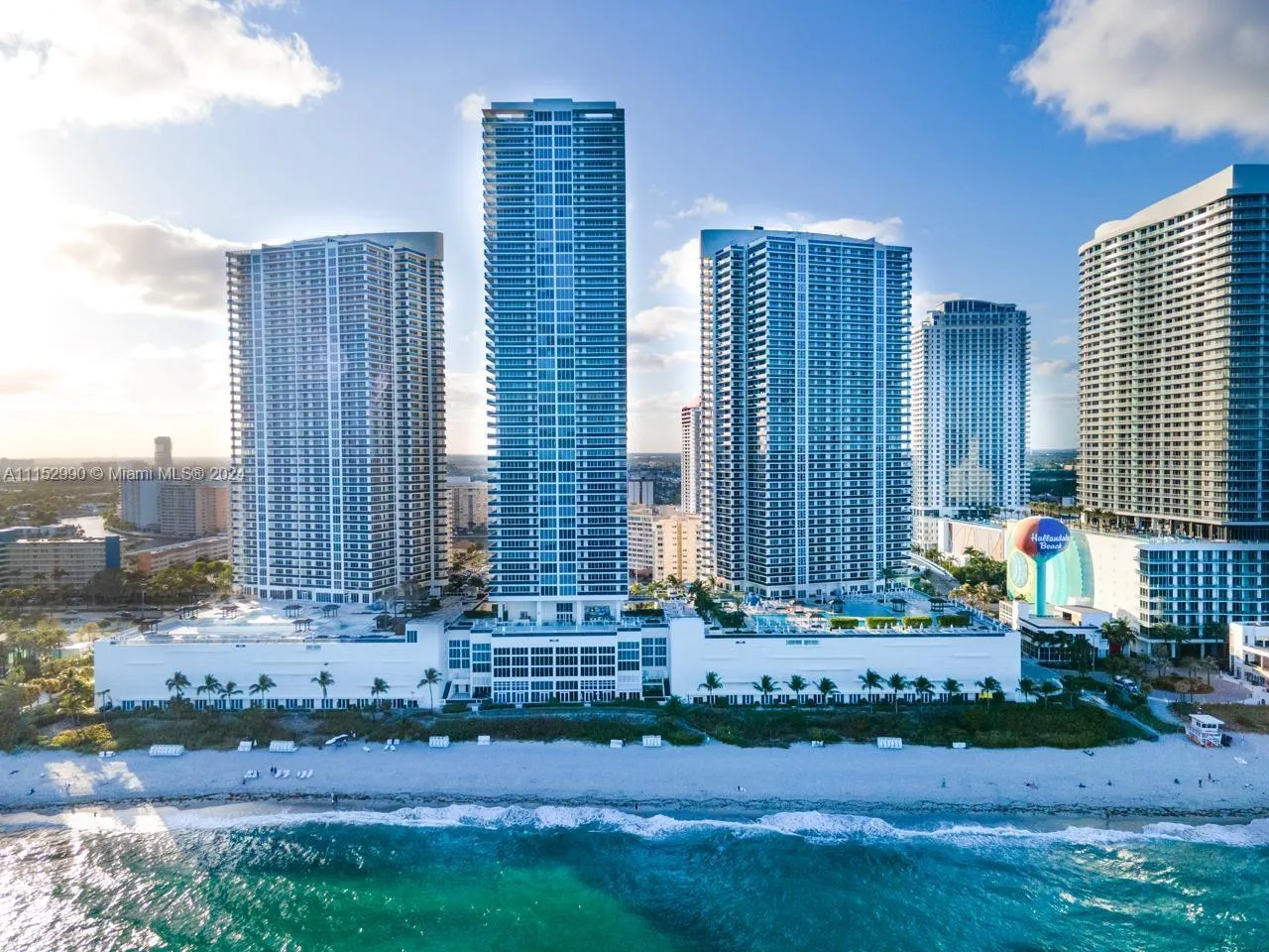 2 bedroom 2 bath for rent at 1830 OCEAN DR # 4710, Hallandale Beach FL 33009