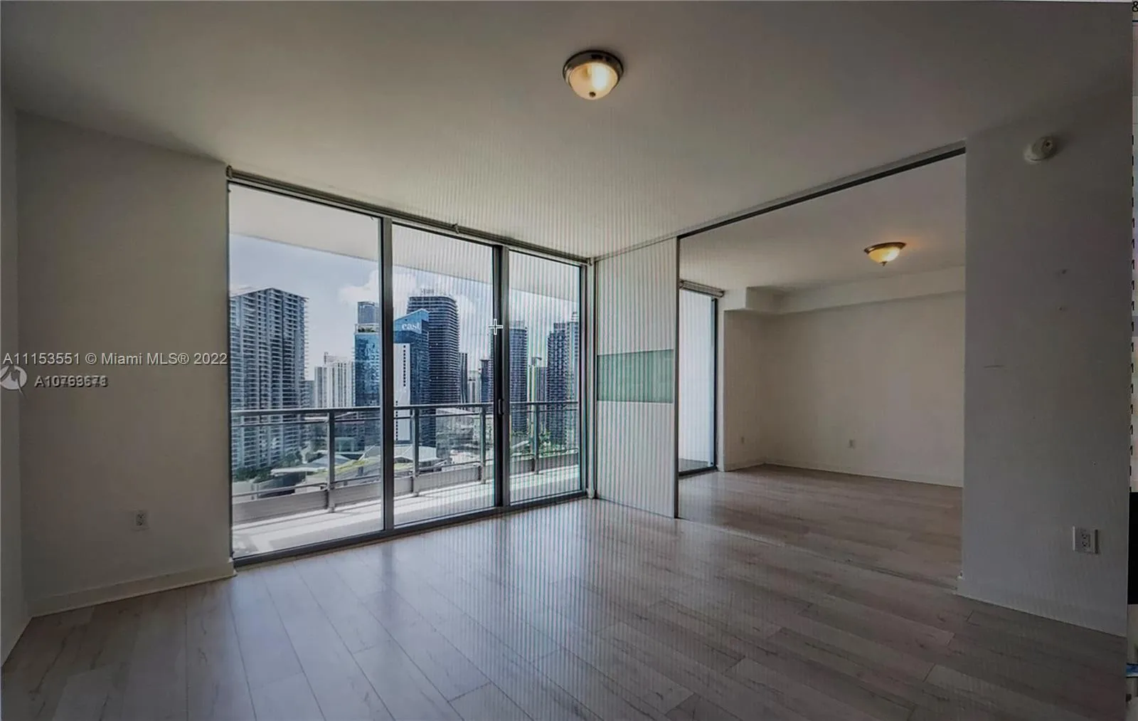 90 SW 3rd St # 3003, Miami FL 33130