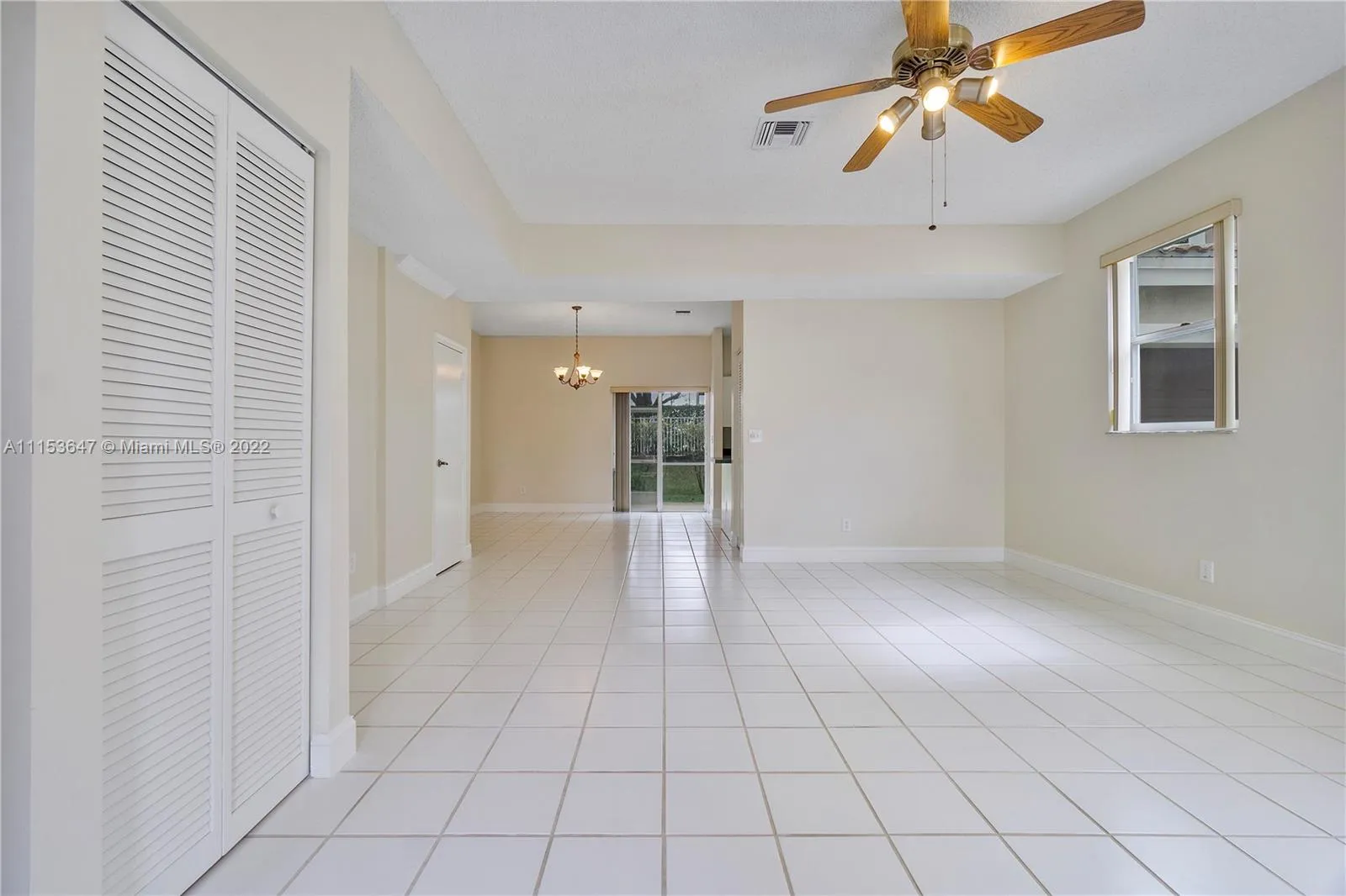10488 NW 56th Dr, Coral Springs FL 33076