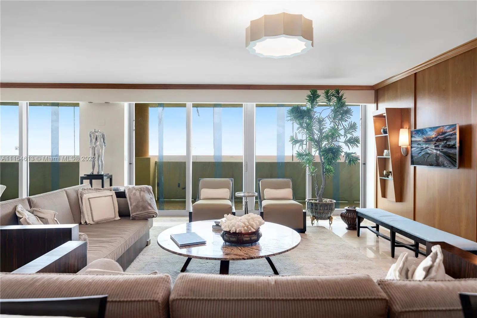 1455 Ocean Dr # 1408, Miami Beach FL 33139