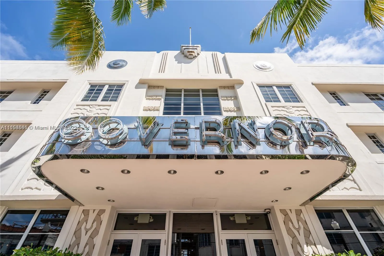 1 bedroom 1 bath for sale at 435 21st St # 108, Miami Beach FL 33139