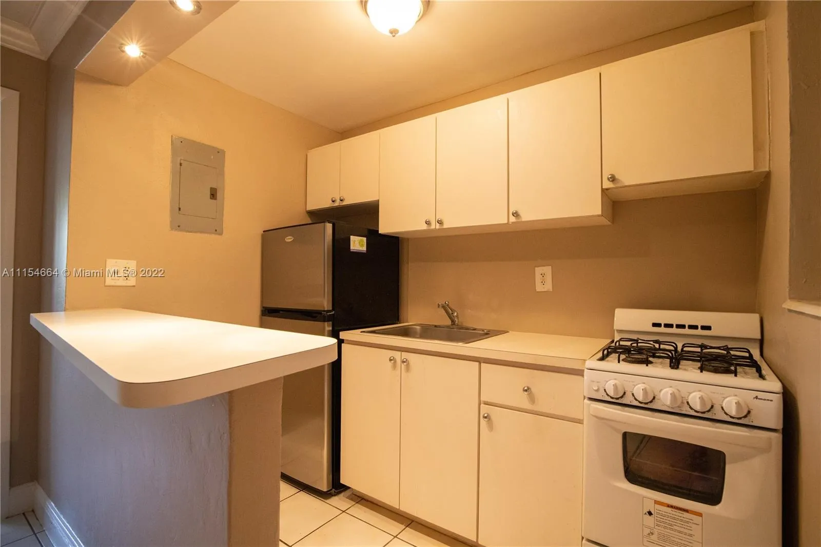 1014 Salzedo St # 101, Coral Gables FL 33134
